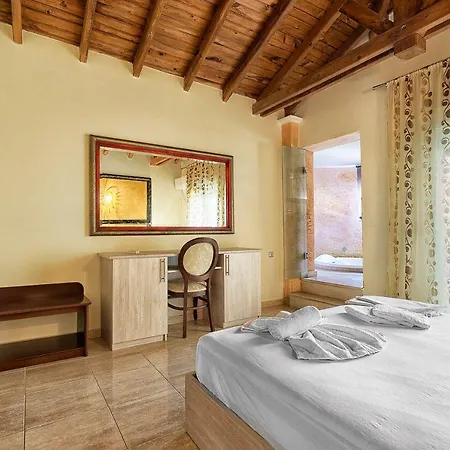 Alexandros Apartament *