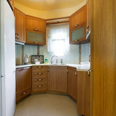 Apartament Alexandros *