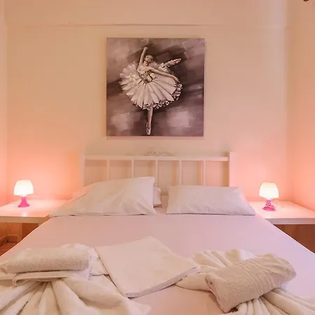 Alexandros Apartment Polychrono