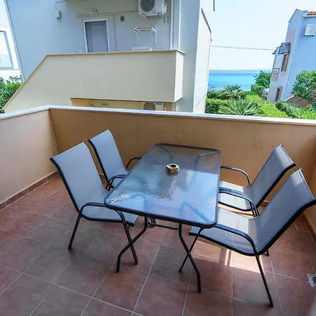 Alexandros Apartamento