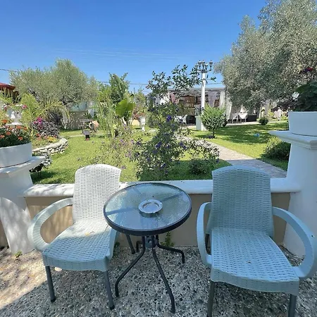 Alexandros Apartamento