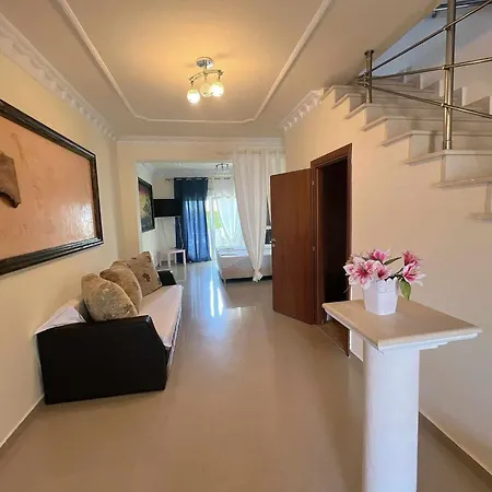 Alexandros Apartamento